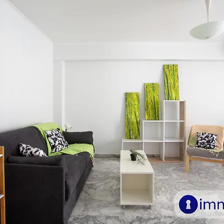 Air-conditioned District Of The Musicians Apartment