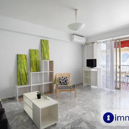 Air-conditioned District Of The Musicians